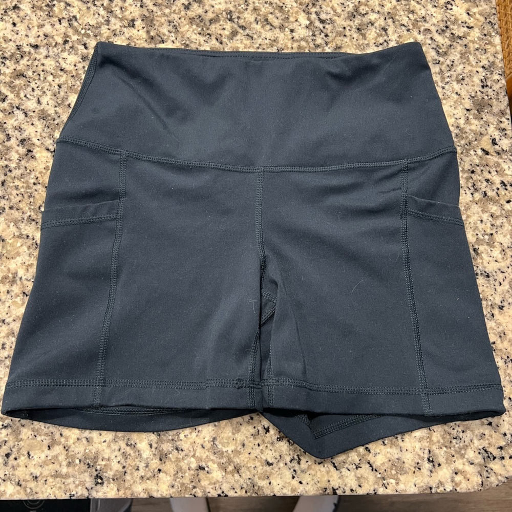 Yoga workout shorts with pockets